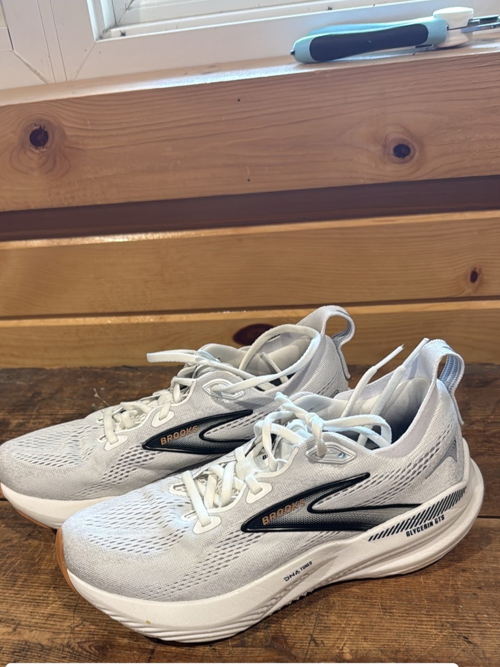 Brooks women’s Glycerin GTS Running Shoes -